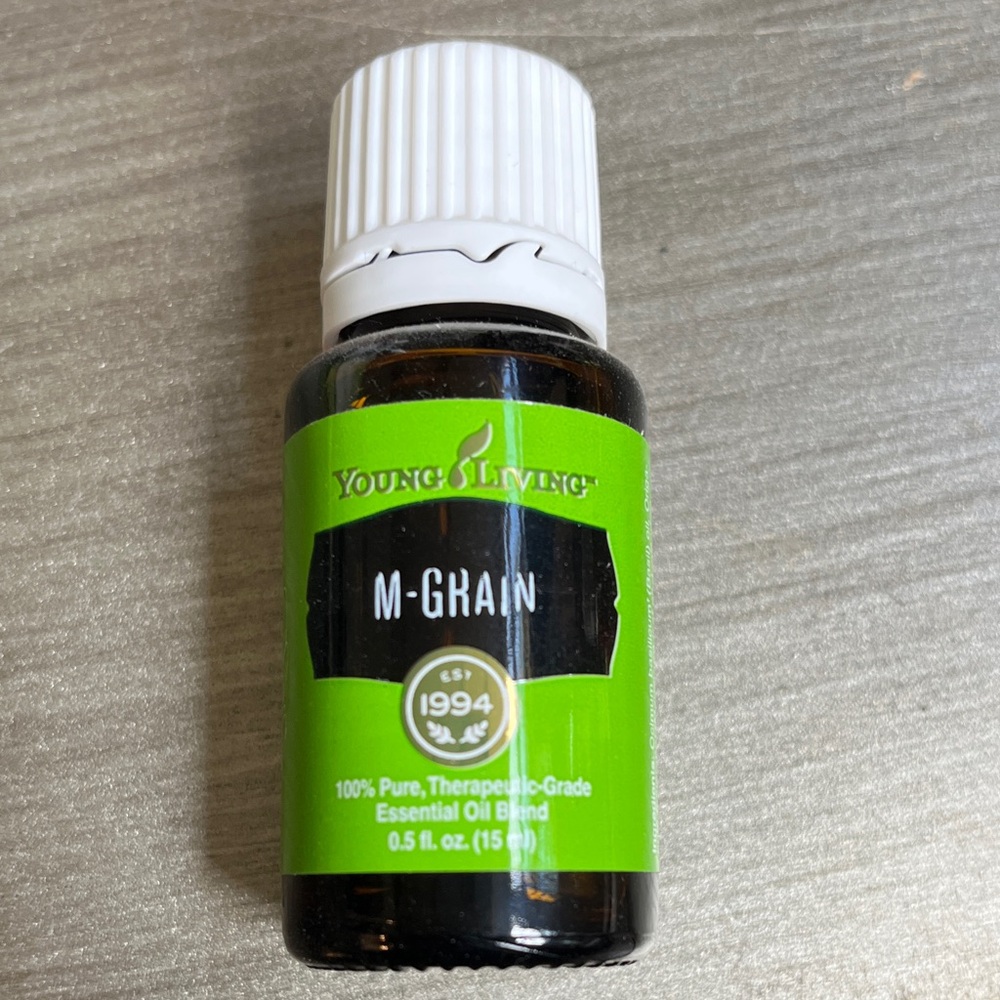 Young Living Green and White Grooming Treatment